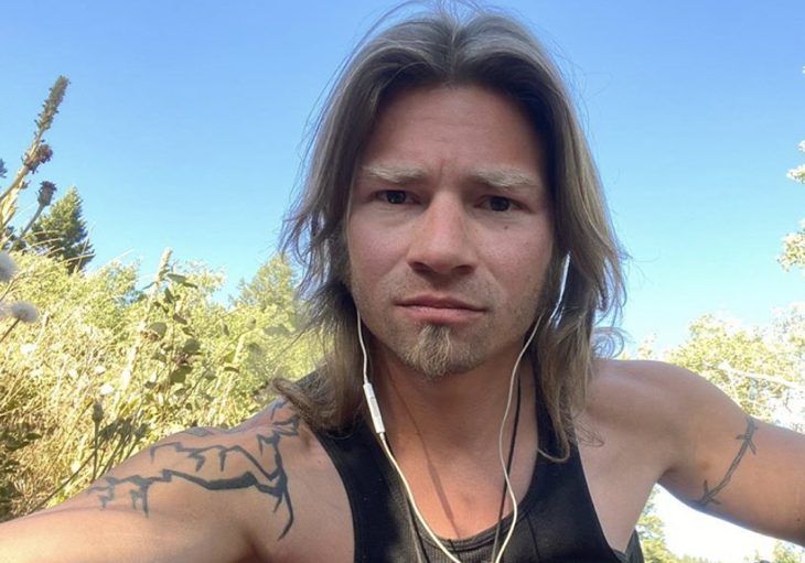 Alaskan Bush People: Bear Brown Defends Himself Against Allegation Of ...