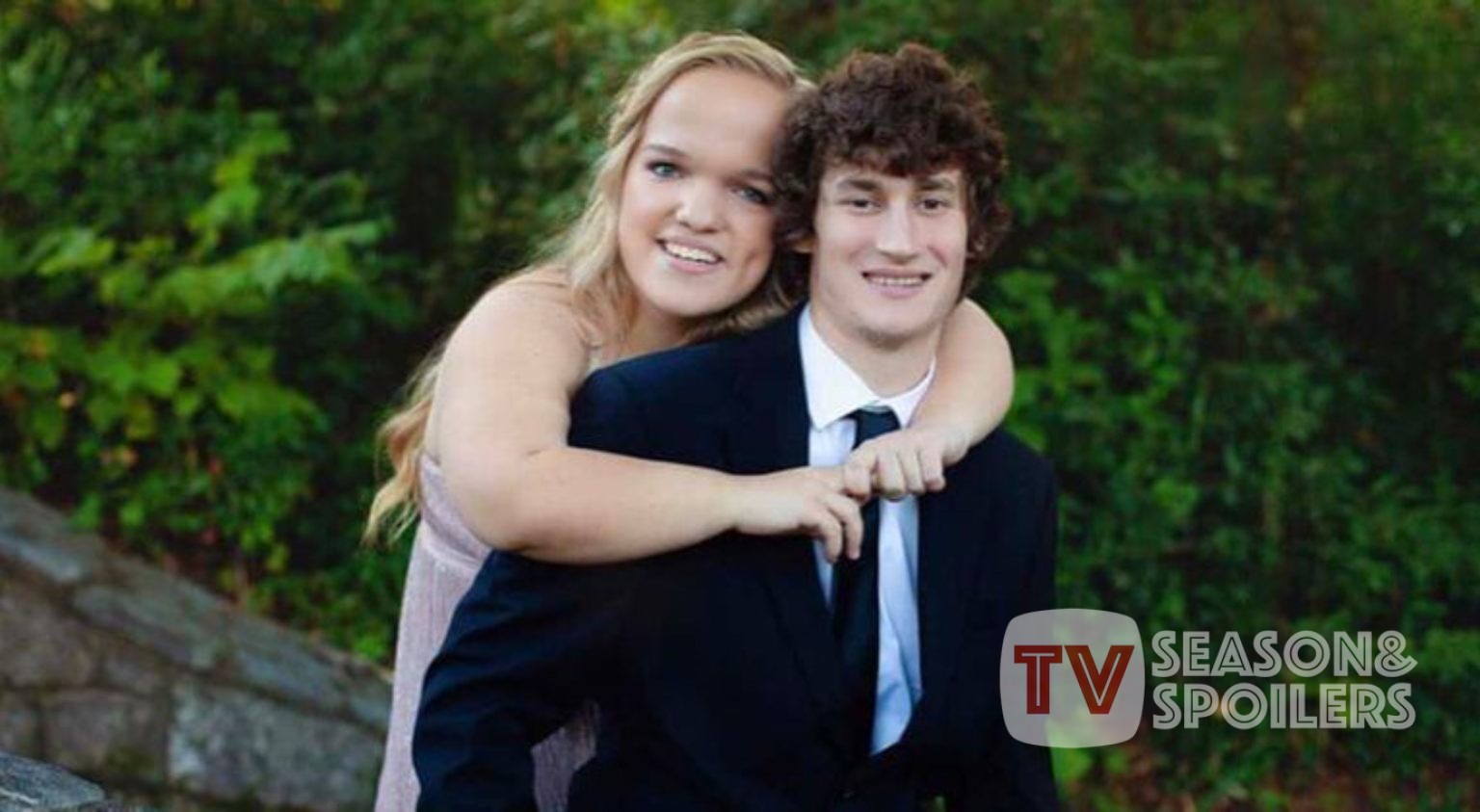 7 Little Johnstons Liz & Brice Are Expecting Their First Child — BABY