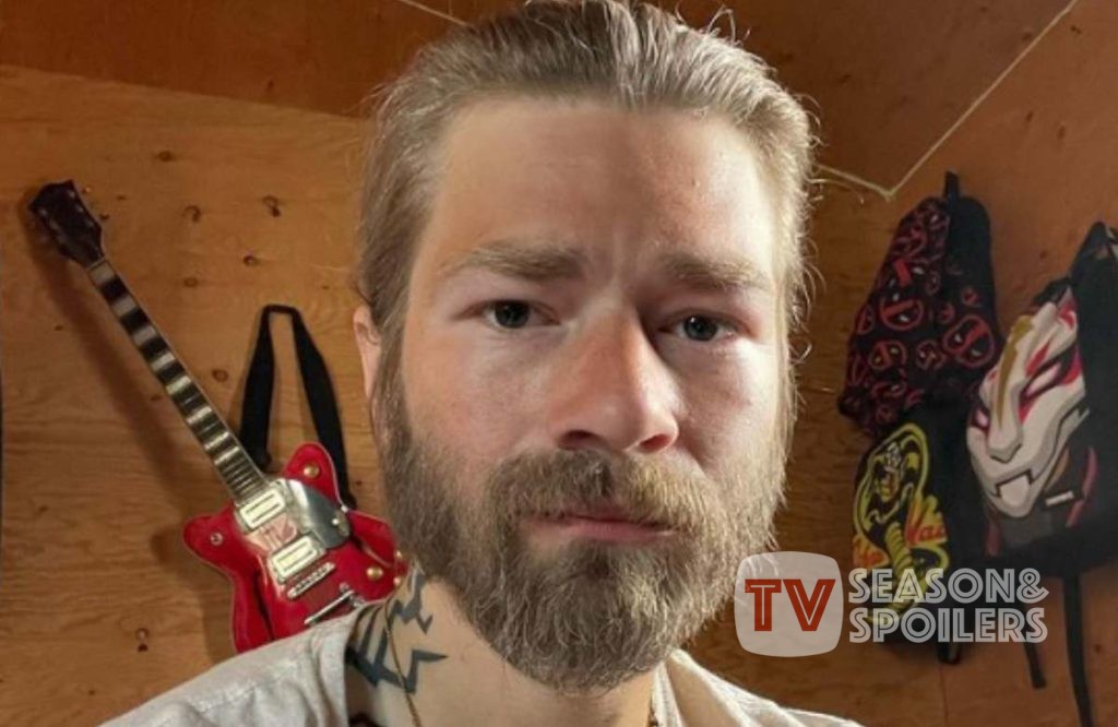 Alaskan Bush People: Bear Brown Is Having A 'Hard Time' After Moving To ...